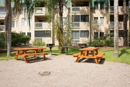 Seaside Bliss Awaits Your Dream Beach Getaway! photo 8