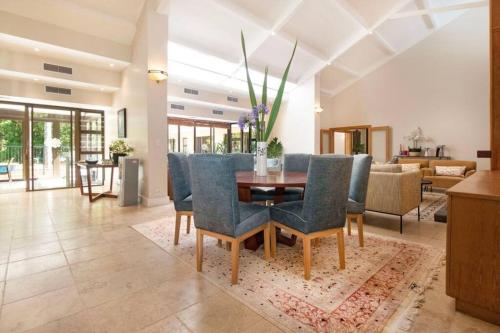 Ruang duduk di The Oasis of Stellenbosch