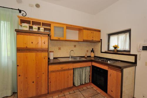 Η κουζίνα ή μικρή κουζίνα στο Agriturismo La Torriola