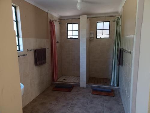 Drakensberg Mountain Retreat Barn House tesisinde bir banyo