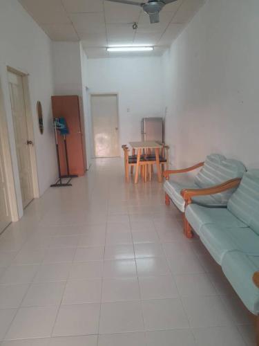 Postel nebo postele na pokoji v ubytování homestay pakjie