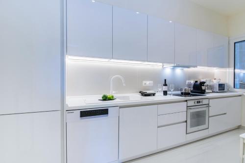 Corfu White Apartment