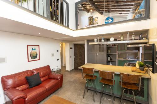 Mou Trastevere House by Rental in Rome