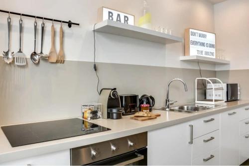 Modern and eclectic 3BD duplex in Le Marais!