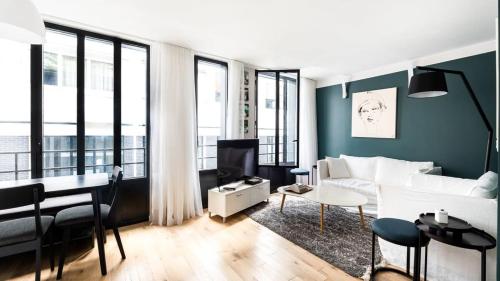 Bright & renovated 3BD for 8 guests in Le Marais!