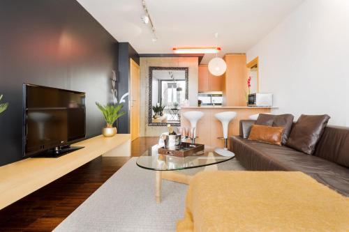 My Space Emirates - Executive Apartments with Private Balcony