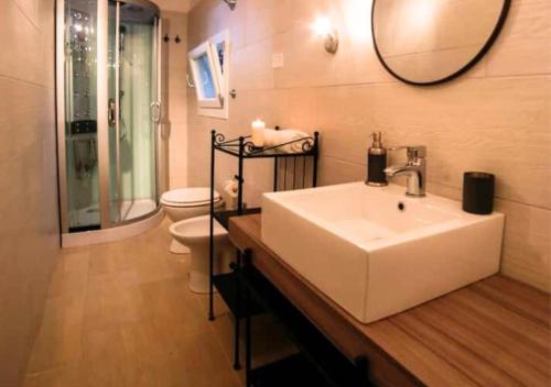 Koupelna v ubytování La Casetta Del Mare in Toscana