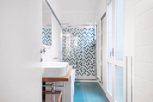 Easylife - Milano - Correnti 22 - Duomo