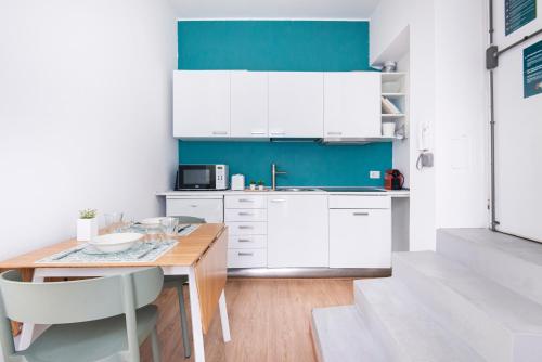 Easylife - Milano - Correnti 22 - Duomo