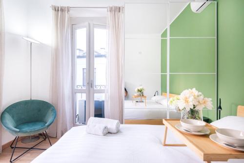 Easylife - Milano - Correnti 22 - Duomo
