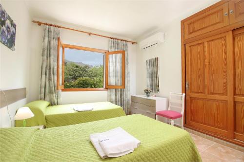Villa Font Campo - Mar , Lovely villa with heated pool