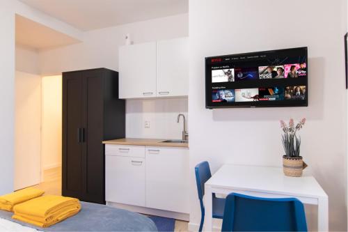 A cozinha ou cozinha compacta de Samesofa Hoefstraat studios