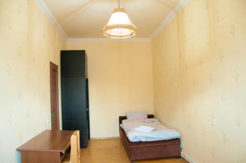 Cama o camas de una habitación en Azhdahak B&B in Geghashen , Abovyan