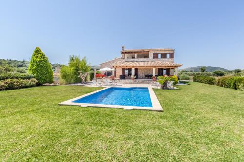 Bazén v ubytování Villa Guillona by Sealand Villas nebo v jeho okolí