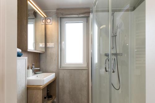 Bilik mandi di Sunny Hotel Straubing