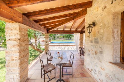 Villa Roqueta by Sealand Villas