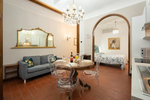 Keys of Italy - Allegri 11 - 2 bedrooms Nearby Santa Croce