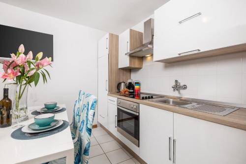 Sorgenfrei 2-bedroom apartment in Rovinj Old Town