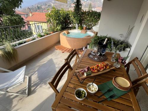 Gallery image of La Bollicina Boutique Apartment and Spa in Verbania