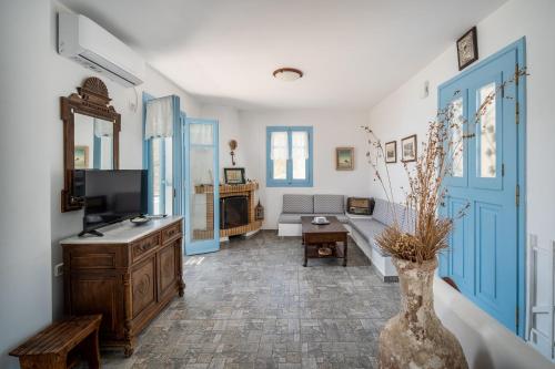 Gallery image of Psili Ammos in Serifos Chora