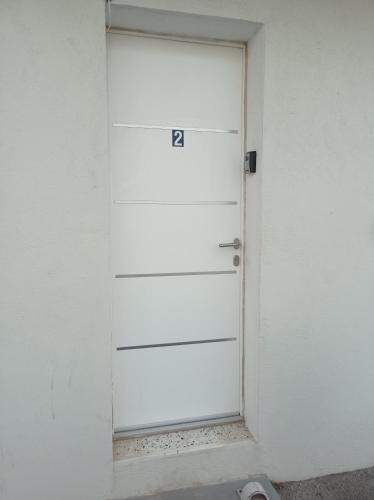 Gambar di galeri bagi les Carabins, Clim, Parking, Commerce di Fos-sur-Mer