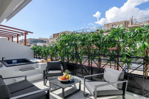 Penthouse W/ View & Plunge Pool