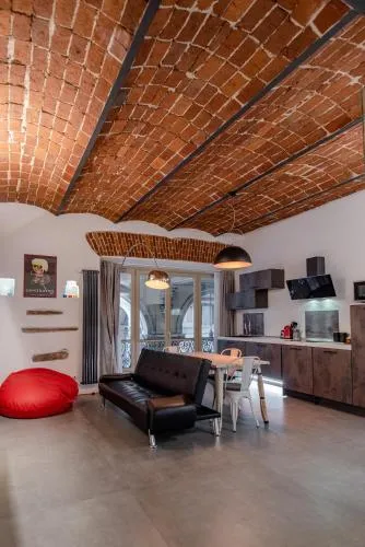 Suite & Queen Apartments by Toh Solution photo 31