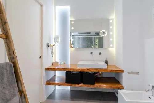 Suite & Queen Apartments by Toh Solution photo 68