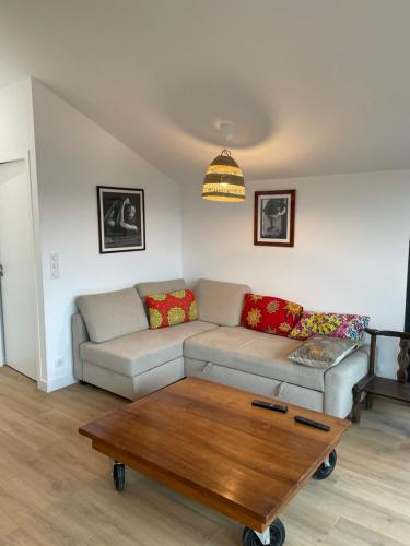 Photo de la galerie de l'établissement Samui - Equipé borne de recharge - Powering Station Electric Car, à Capbreton