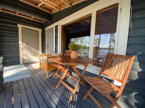 Μπαλκόνι ή βεράντα στο Loma-Autio Konkkeli