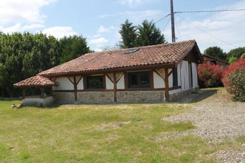 Villa de 2 chambres avec piscine partagee terrasse et wifi a Pontonx sur l'Adour