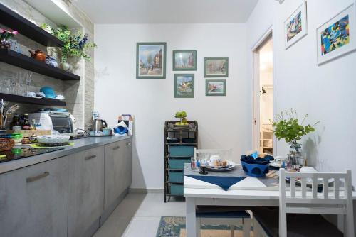 SOFIA HOUSE living in the heart of Naples