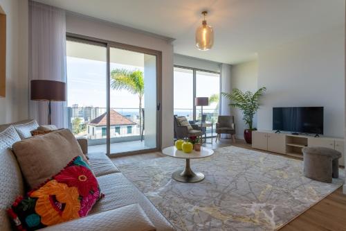 The Queen Apartment By Sam Houses