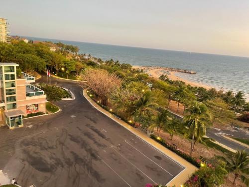 an aerial view of a road next to a beach at Comfortable Family Apartment at Sealinks Mui Ne in Ấp Ngọc Hải