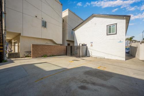 a parking lot in front of a building at 130 Anderson St A in Sunset Beach