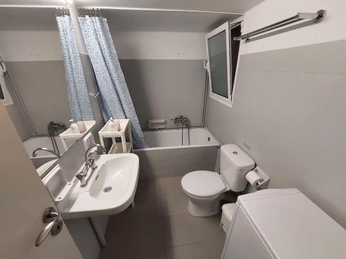 Bright & Spacious 1BR Apt Athens, Goudi