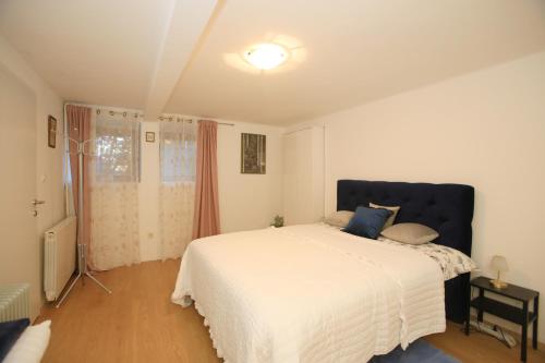 Bamboo Oasis Apartment with terrace in the garden and free parking, Rijeka