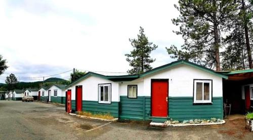 Deerview Lodge & Cabins - Princeton BC – Photos 2