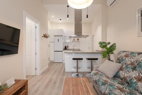 San Luis Downtown & Pool Apartment