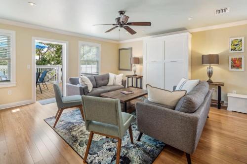 Cloud Suite On Duval by Brightwild – Photos 3