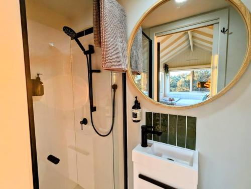 Koupelna v ubytování Kyneton Tiny House - Tiny Stays