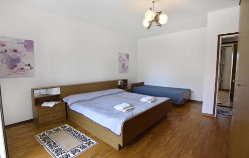 Apartments with parking space Umag - 22473