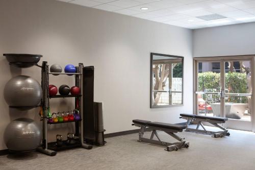 Salle ou équipements de sports de l'établissement Courtyard by Marriott Los Angeles LAX / Century Boulevard