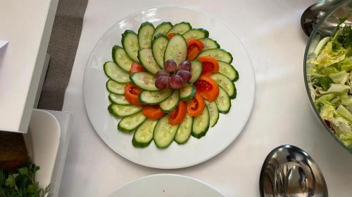Makanan di atau berdekatan hotel