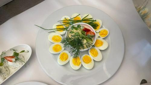 Makanan di atau berdekatan hotel
