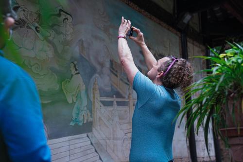 Clients de l'établissement Chengdu Flipflop Hostel - Right Next To Taikooli & Metro - Chill & Social Rooftop Garden Bar - Free Activities - Friendly English Speaking Staff - Tibet, Panda, Buddha & Snow Mountain Tours
