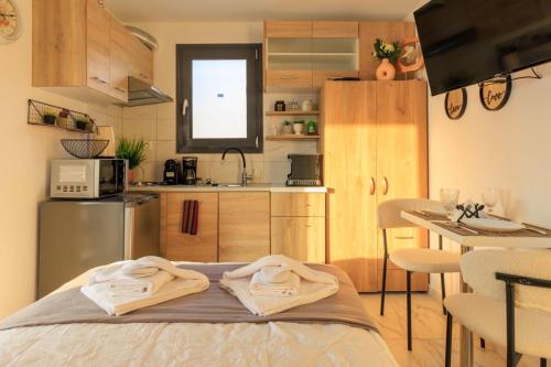 A cozinha ou cozinha compacta de Aiolos luxury loft new Smyrni centre