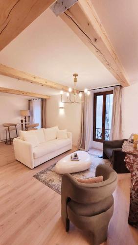 Postel nebo postele na pokoji v ubytování Verdon - Appartement d'Architecte