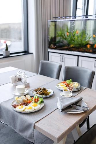 Jídlo v hotelu nebo okolí