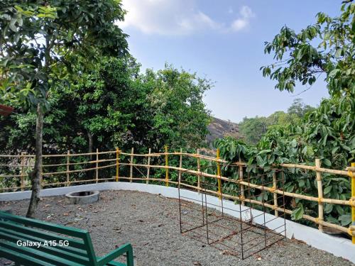 Landskap semula jadi dekat dengan rumah percutian